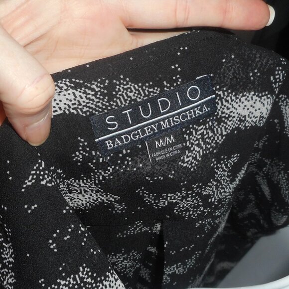 NWOT Semi-sheer black & white dressy blouse, size Medium - Picture 7 of 7